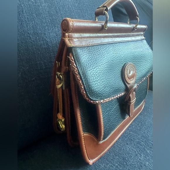 RARE VINTAGE Dooney and Bourkey Purse/ Handbag - Picture 2 of 14